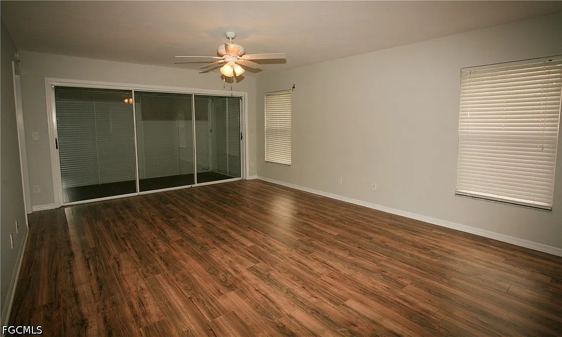 9852 Luna Cir — Photo 3