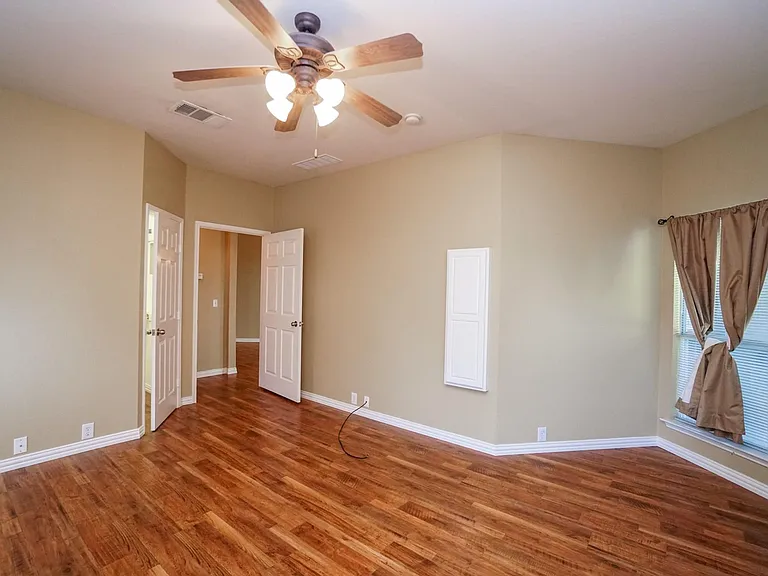 10204 Star Fish St — Photo 15