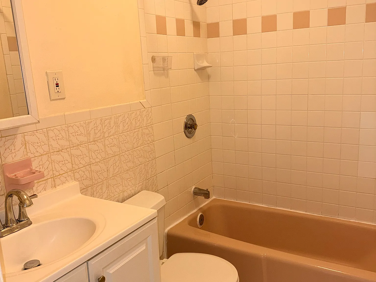 2 bed, 733 sqft, $2,500 — Photo 3