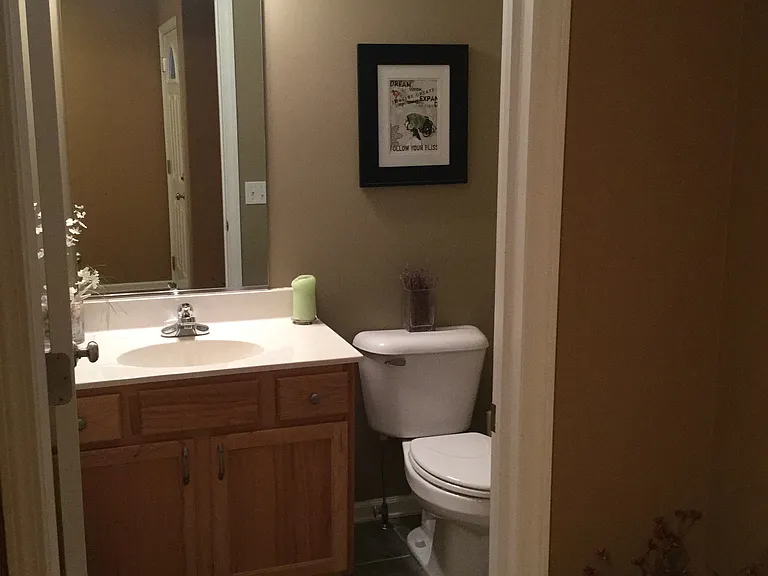 Sherwood Forest Dr — Photo 8