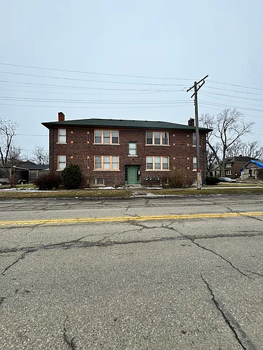 10435 Fullerton Ave Photo 1