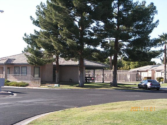 5th image of 213 N Lamb Blvd