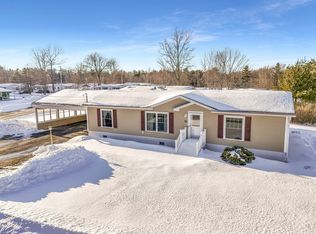 22 Bayberry Dr, Gardner, MA 01440