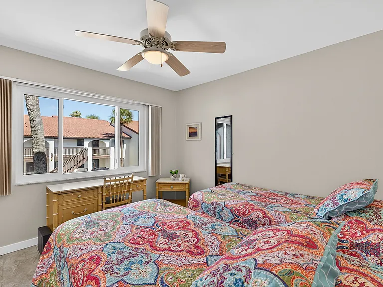 1632 Stickney Point Rd #201 — Photo 10
