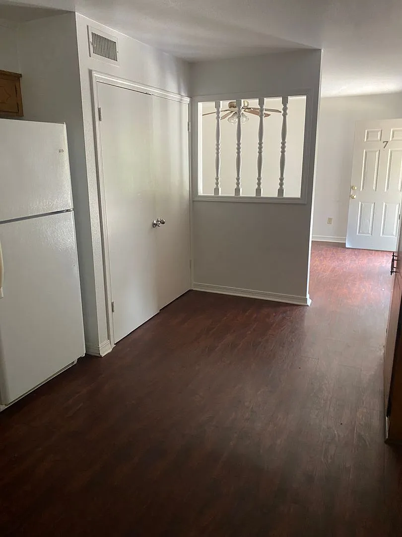 6824 Jefferson Paige Rd — Photo 3