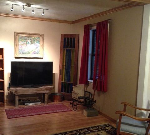 5th image of 114 E Hoyt Dr