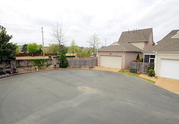 2nd image of 1986 W Arden Oaks Dr