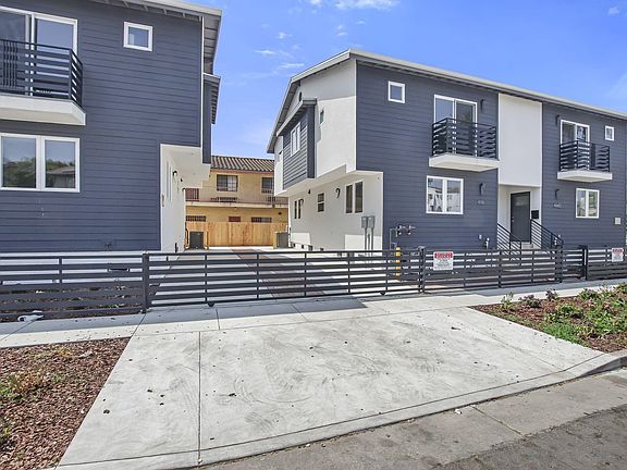 2nd image of 4114 Oakwood Ave #1/2