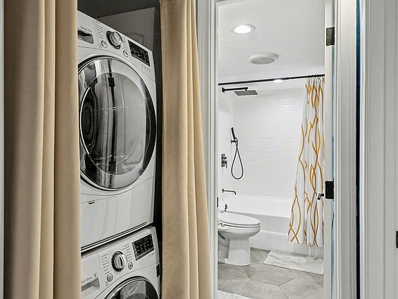 3rd image of 2700 Cahuenga Blvd E APT 1203