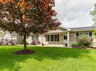 26453 N Cherrywood Ln, Wauconda, IL
