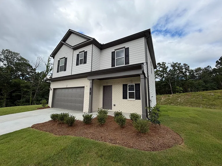 8 Cavalier Ct — Photo 1