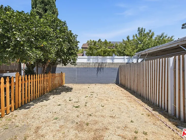 10530 Zelzah Ave — Photo 12