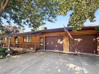 1655 Dorell Dr, Hampton, IA, 50441