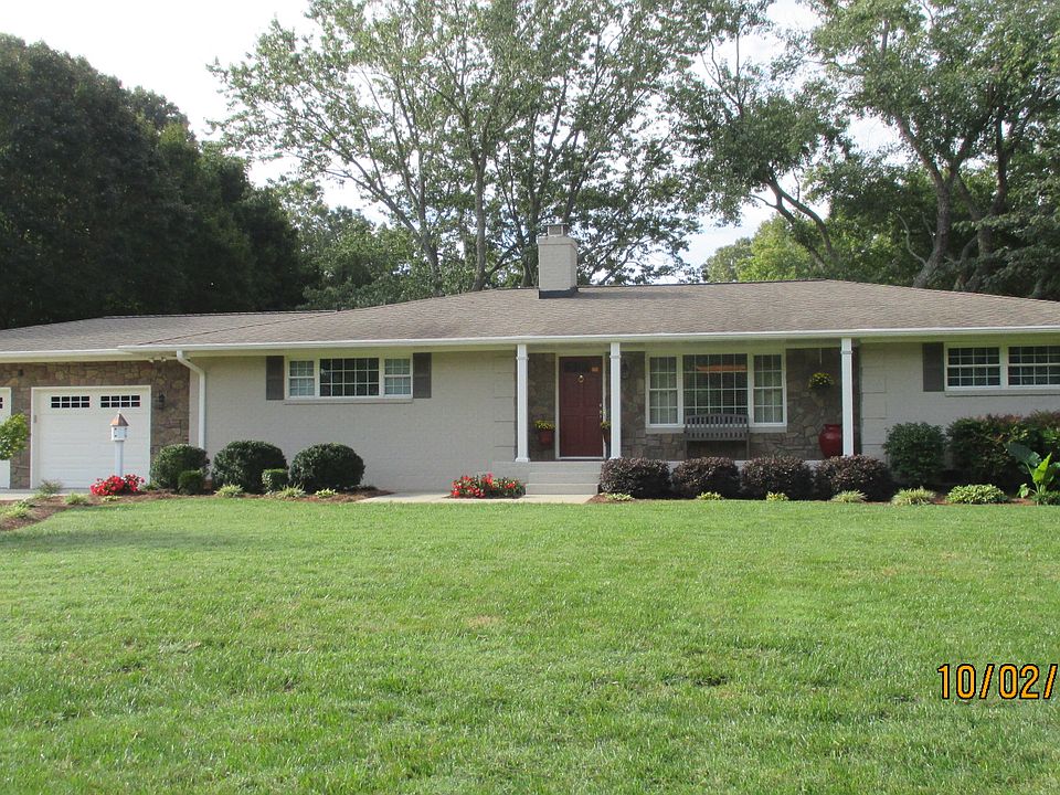 1st image of 6115 Robin Hollow Dr