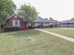 63 Stone River Loop, Wetumpka, AL 36092