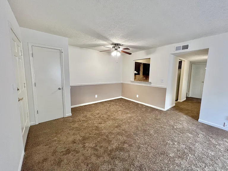 Countrybrook Apartments — Photo 74