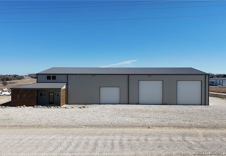 1st image of 1196 S View Rd