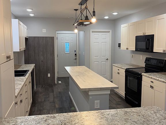 4th image of 2314 W 5th St
