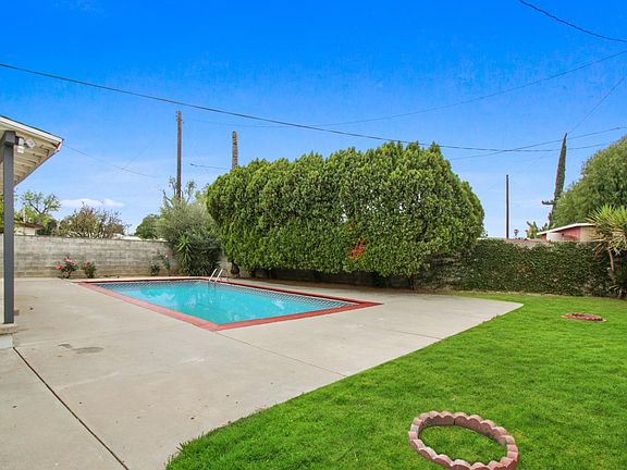 2nd image of 6909 Laramie Ave