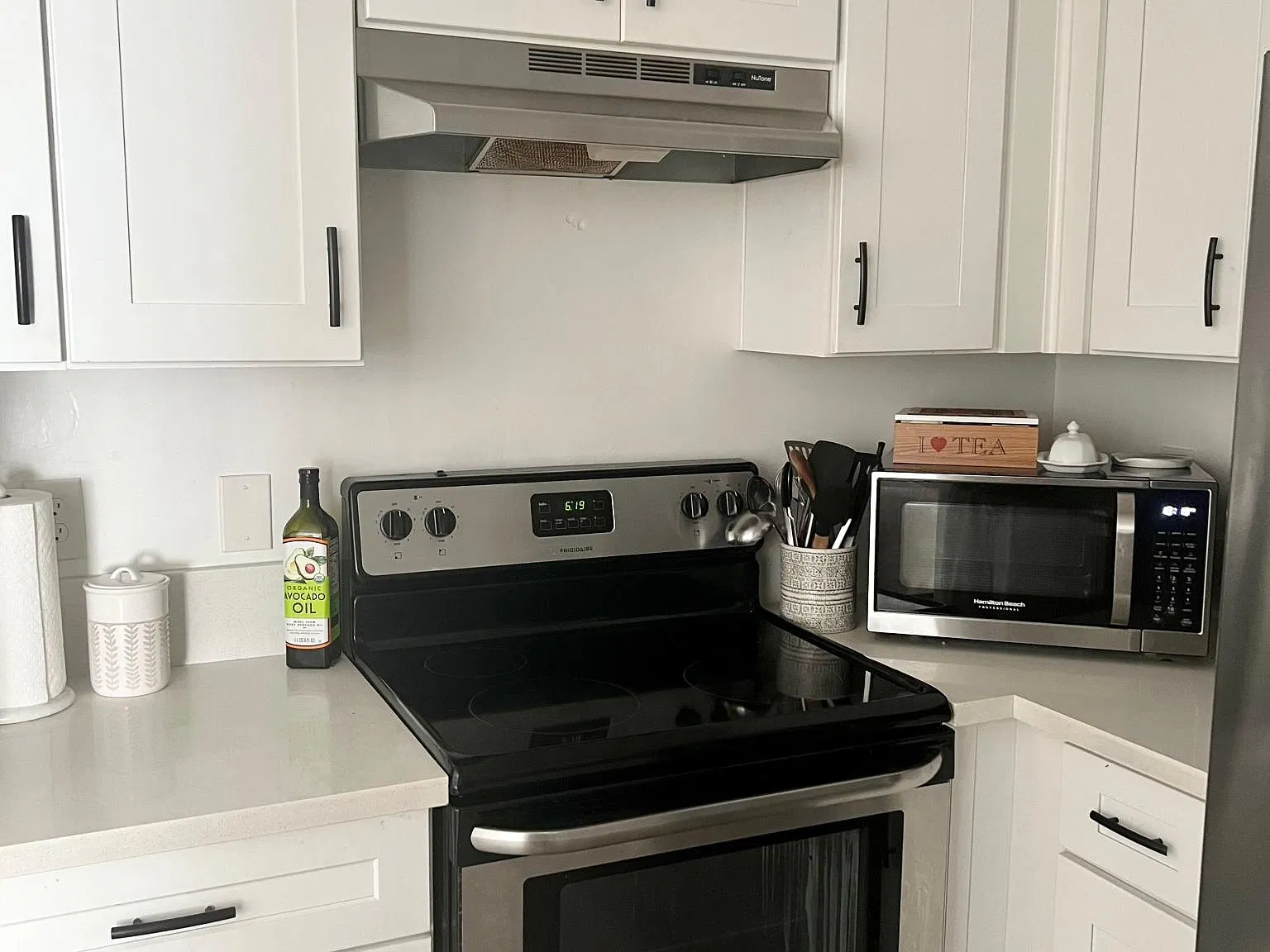 2 bed, 1.5 bath, 1000 sqft, $3,495 — Photo 3
