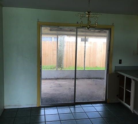 5th image of 425 N Willow Ave