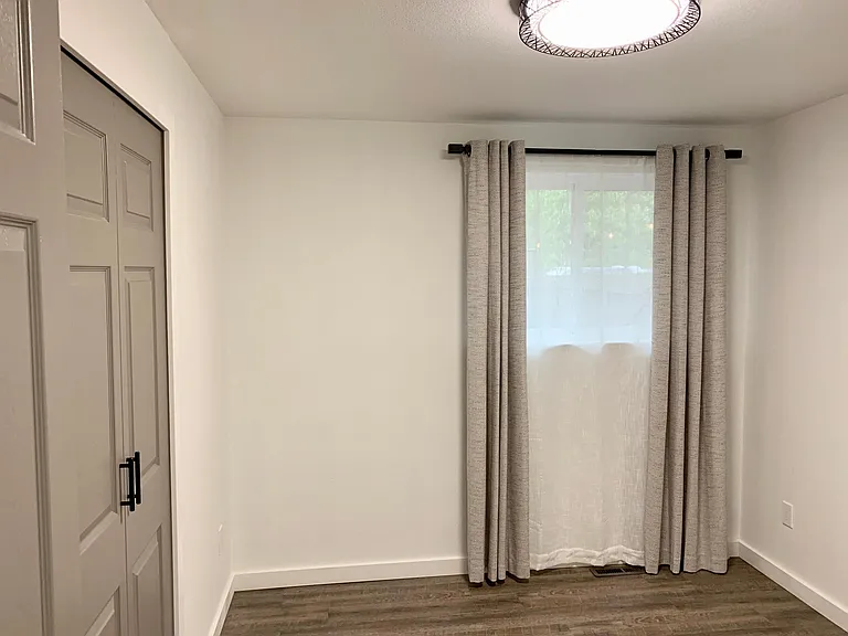 300 Dayton St — Photo 24