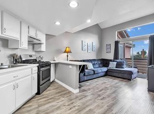 327 Chestnut Ave APT 307, Long Beach, CA 90802