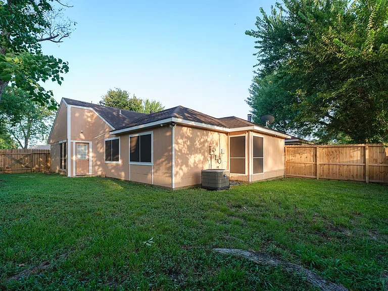 7521 Brookleaf Dr — Photo 12