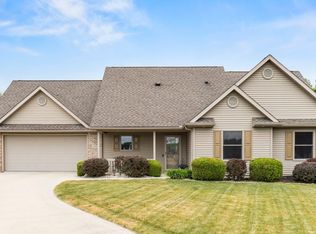 1919 Stacy Ln, Kendallville, IN 46755