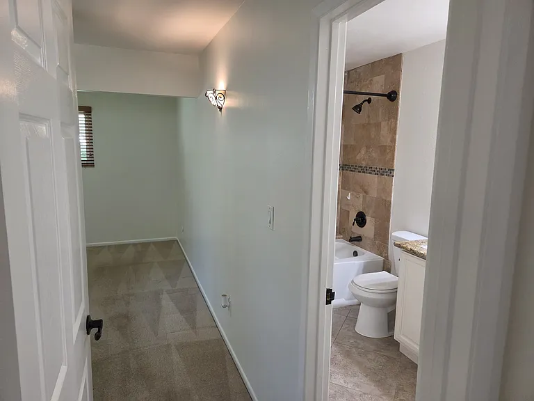 1037 Alta Vista Dr — Photo 21