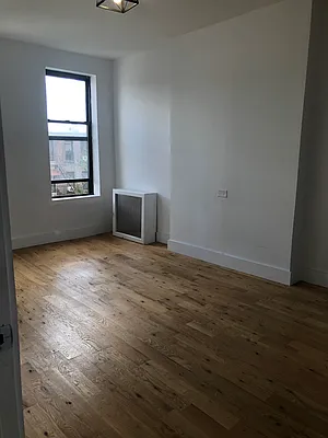 Rented by Compass | media 27