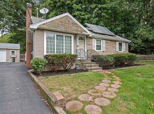 108 Sunrise Dr, Weymouth, MA 02191