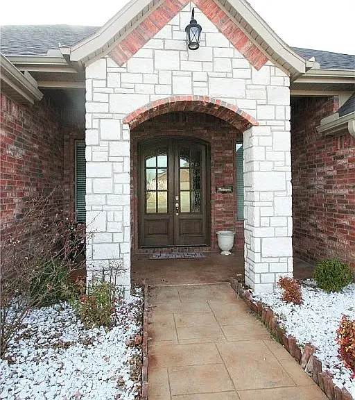 4300 Eggersway Pl — Photo 3