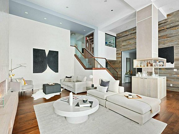 2nd image of 79 Laight St #3B