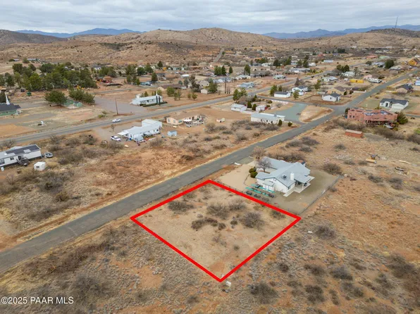 20174 E Conestoga Dr, Mayer, AZ 86333