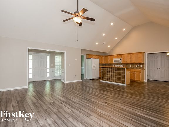 3rd image of 7282 Oxford Bluff Dr