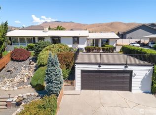 330 Sunnyslope Heights Rd, Wenatchee, WA 98801