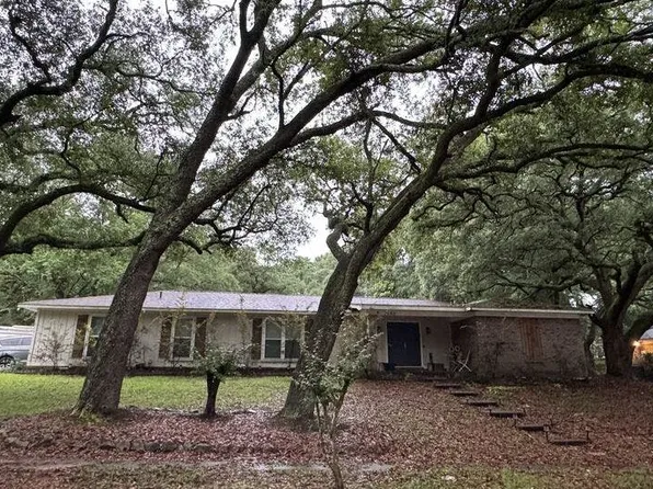 2645 Old Dobbin Dr E, Mobile, AL 36695