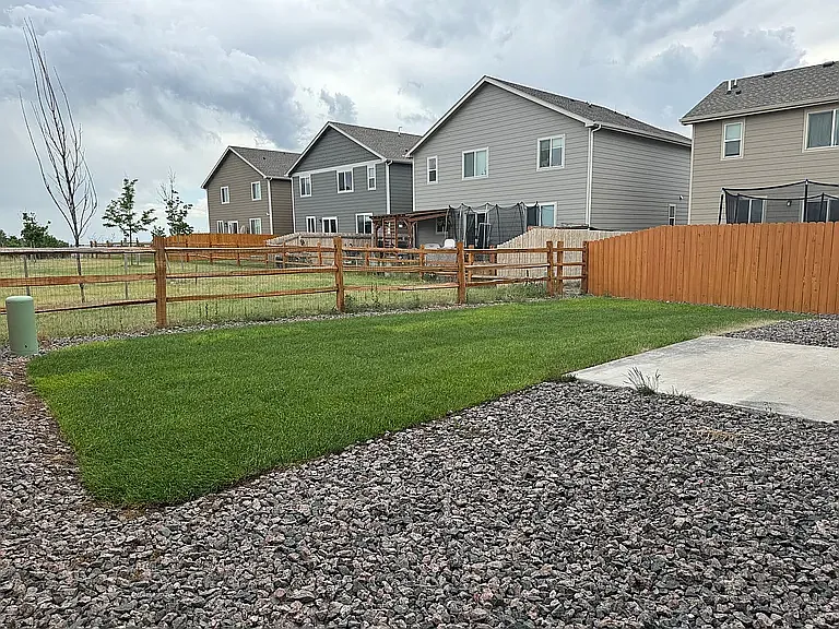 5423 Hammond Dr — Photo 23