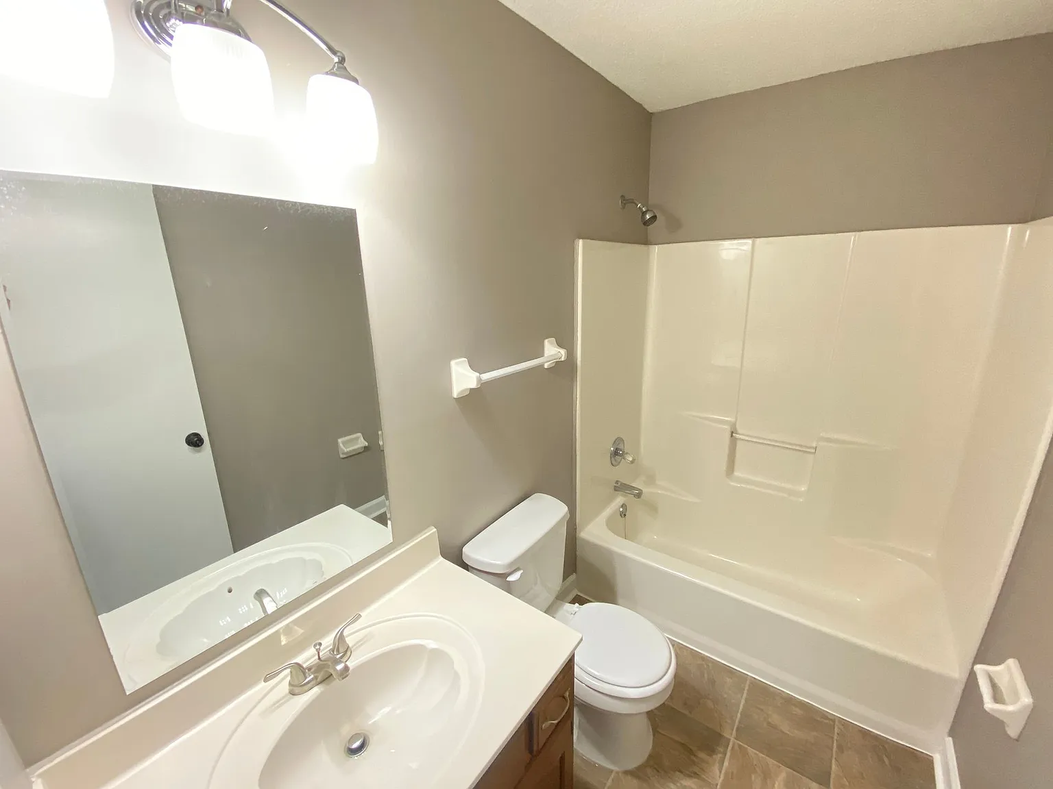 5109 Wyndance Dr — Photo 3