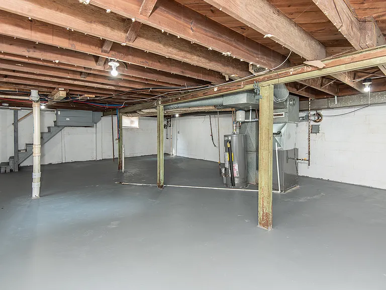 320 Henquin Dr — Photo 21