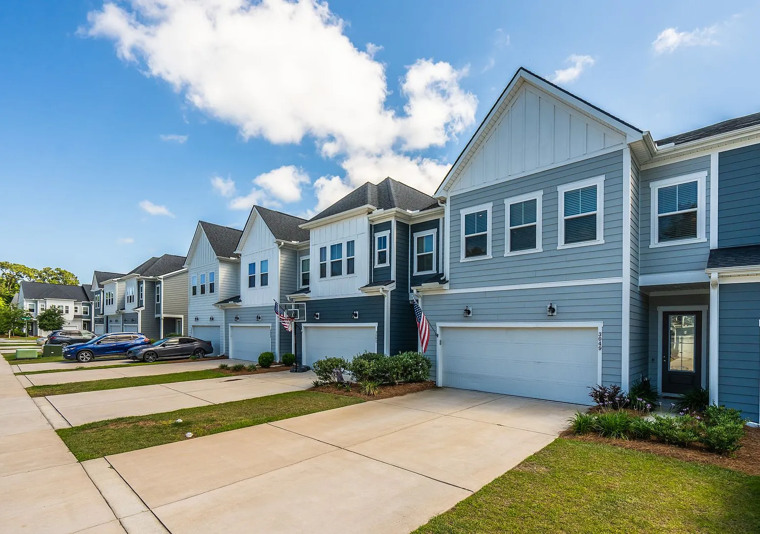 3 Bed 2.5 Bath in Emma Lane Townes of Mount Pleasant — Photo 3