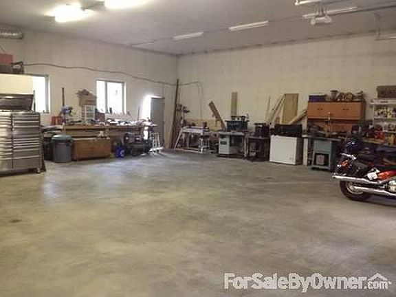 1600 sq ft garage 