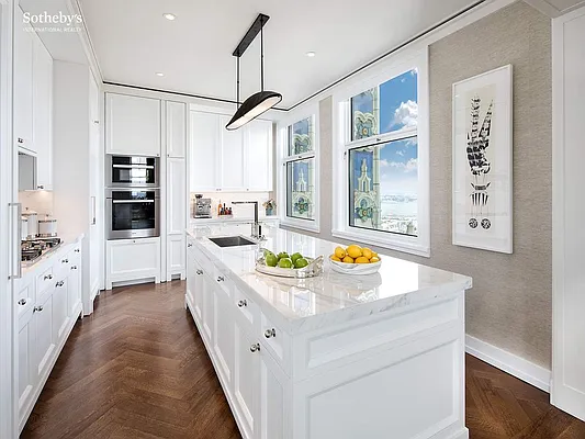 Sold by Sotheby's International Realty | media 1