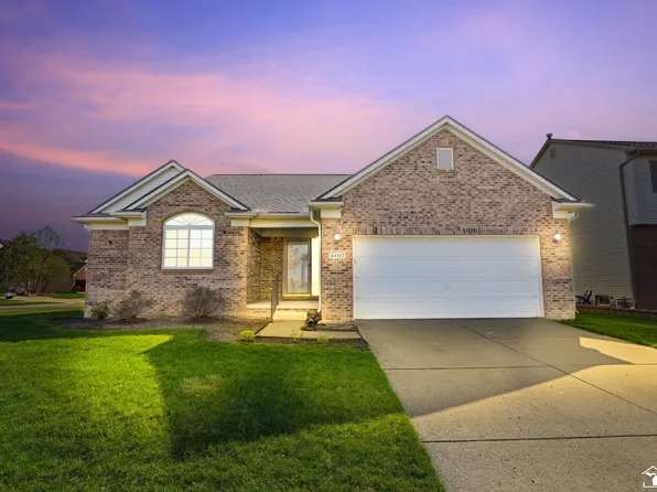 4102 Crooked Ln, Newport, MI 48166