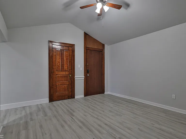 353 Broad St #2 — Photo 4