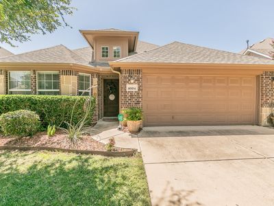 8004 Cedar Lake Ln, Fort Worth, TX, 76123