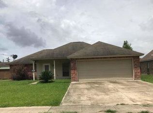 269 N 14th St, Port Allen, LA 70767