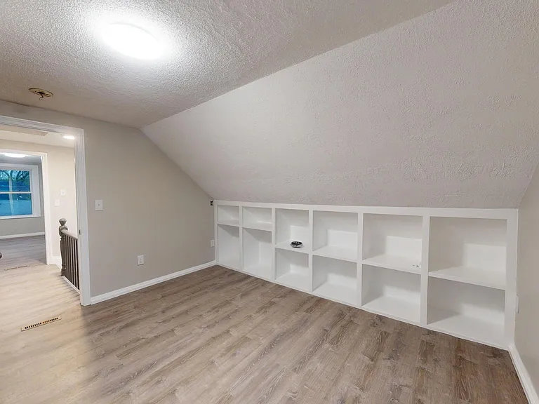 10 Washington St #2 — Photo 17