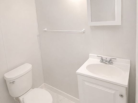 5th image of 2635 N 24th St Floor 2